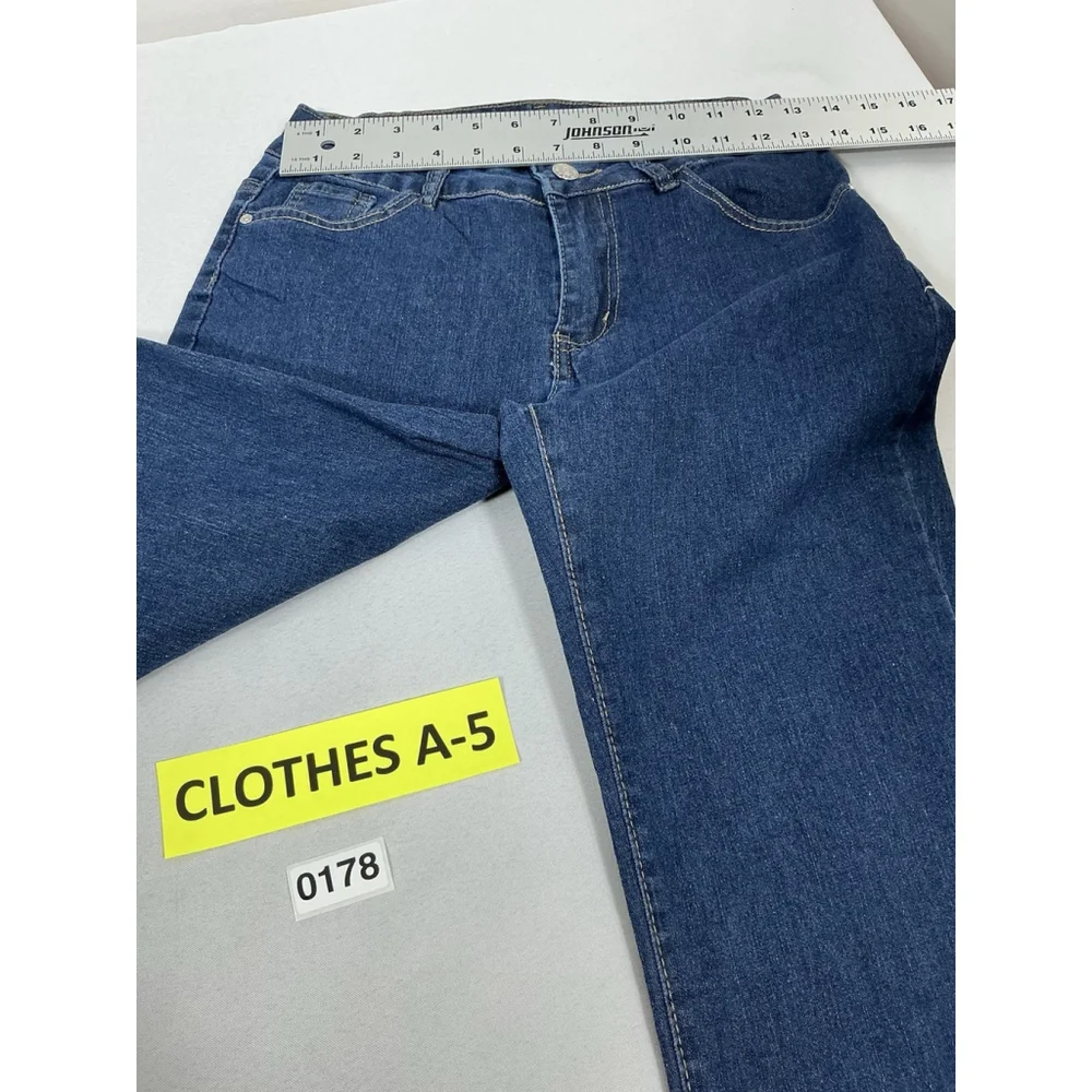 Womans Excellent Condition Flared Leg Blue Jeans Stretch Size 27 0178/A-5